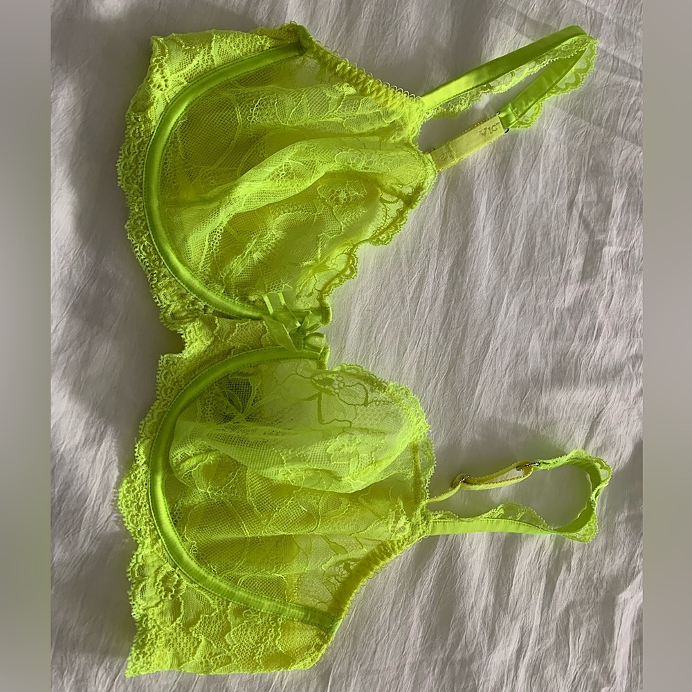 Victoria secret 36D lacy neon